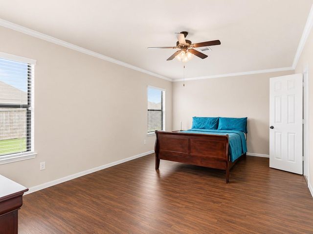 9111 Saint Laurent Lane, Houston, TX 77044
