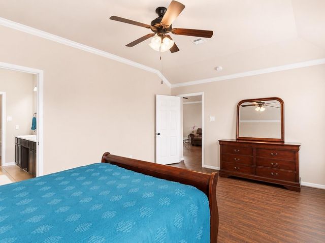 9111 Saint Laurent Lane, Houston, TX 77044
