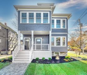 114-116 West Wyoming Ave 1, Melrose, MA 02176