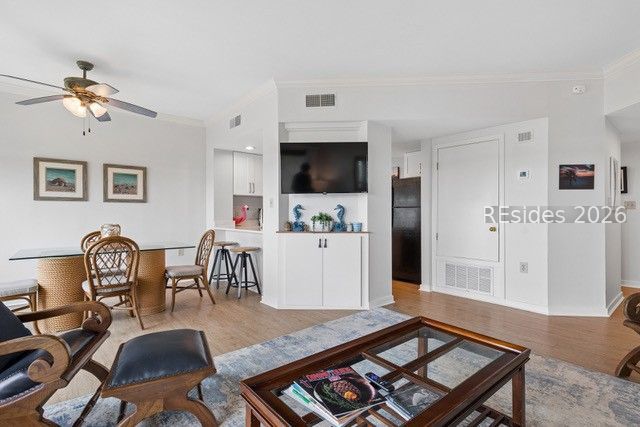 2 Shelter Cove Ln Apt 202, Hilton Head Island, SC 29928