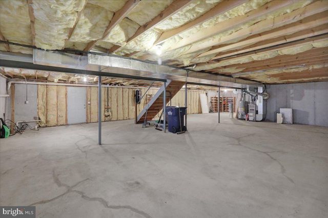 3305 REGENCY DR, Reading, PA 19608