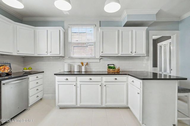 2140 Emerson Ave, Louisville, KY 40205