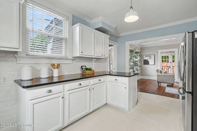 2140 Emerson Ave, Louisville, KY 40205