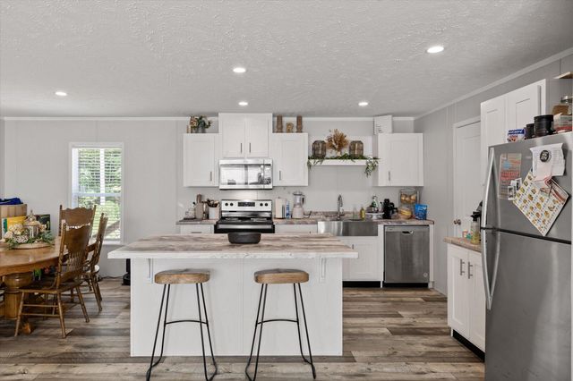 3277 Hurricane Road, Rocky Face, GA 30740