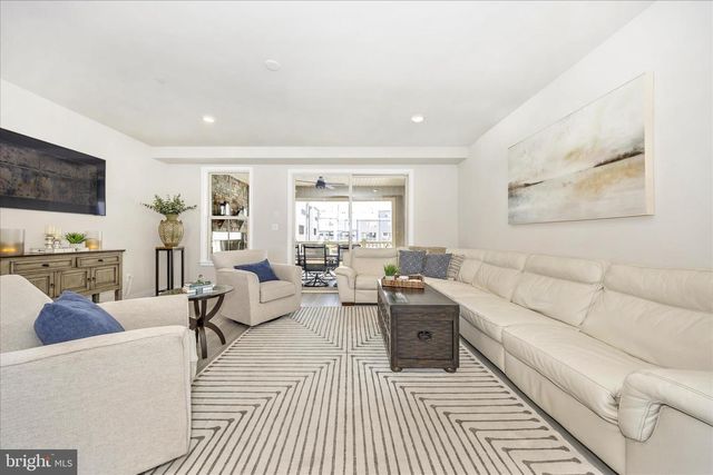 10140 STONECAT MEWS, New Market, MD 21774