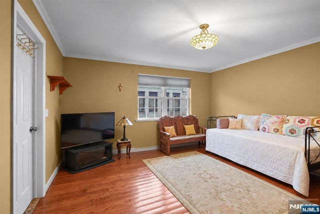 135 38th 505, Union City, NJ 07087