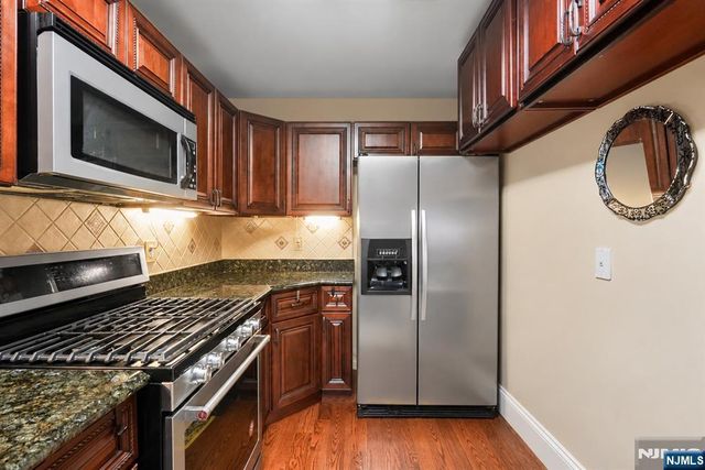 135 38th 505, Union City, NJ 07087