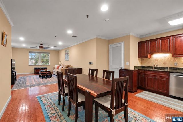 135 38th 505, Union City, NJ 07087