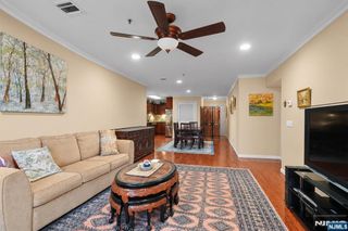 135 38th 505, Union City, NJ 07087