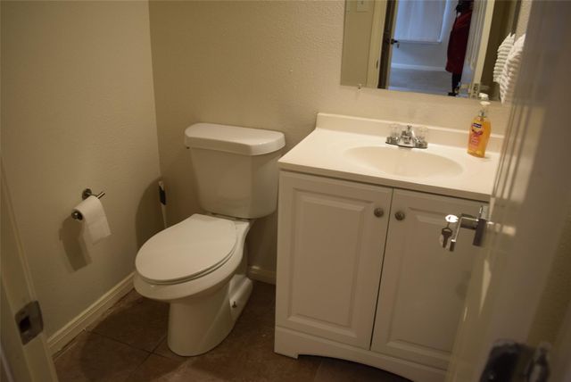 16120 Stuebner Airline Road 105, Spring, TX 77379