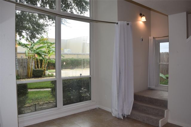 16120 Stuebner Airline Road 105, Spring, TX 77379