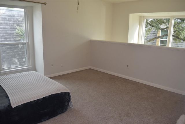 16120 Stuebner Airline Road 105, Spring, TX 77379