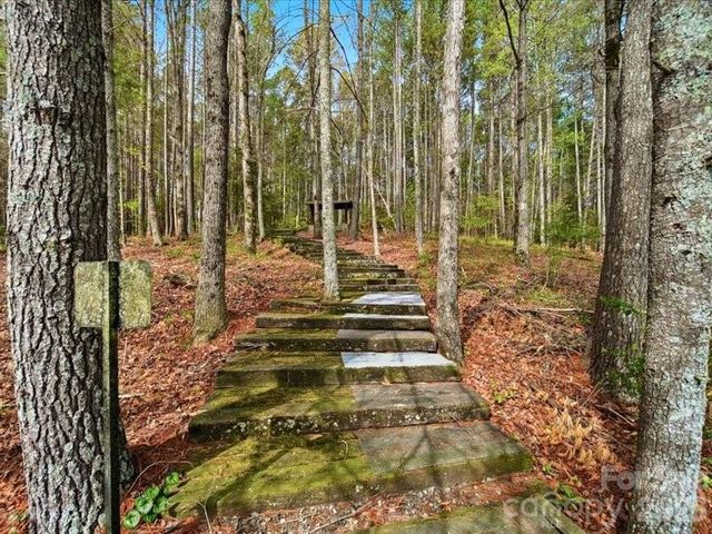 6074 Plantation Pointe Drive, Granite Falls, NC 28630