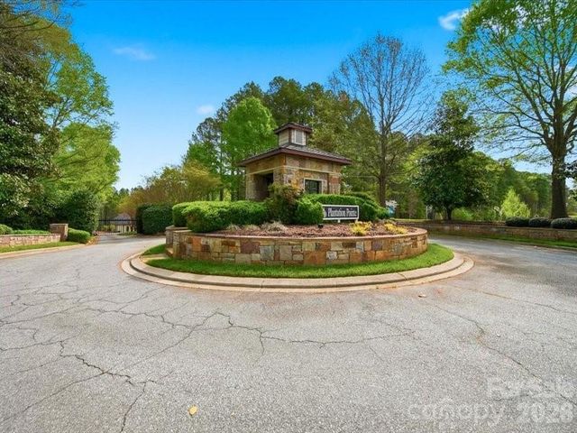 6074 Plantation Pointe Drive, Granite Falls, NC 28630