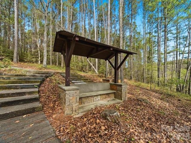 6074 Plantation Pointe Drive, Granite Falls, NC 28630
