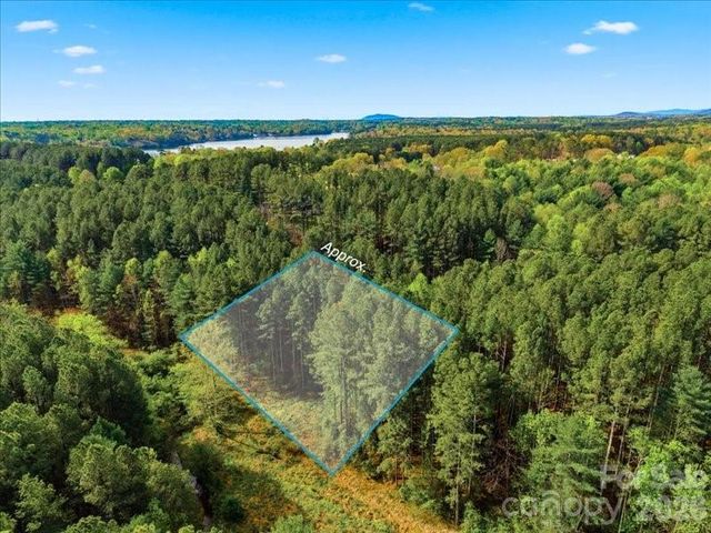 6074 Plantation Pointe Drive, Granite Falls, NC 28630