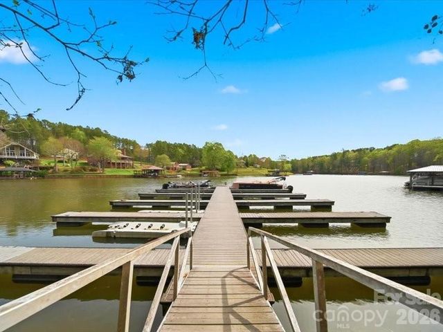 6074 Plantation Pointe Drive, Granite Falls, NC 28630
