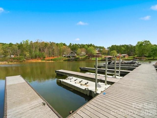 6074 Plantation Pointe Drive, Granite Falls, NC 28630