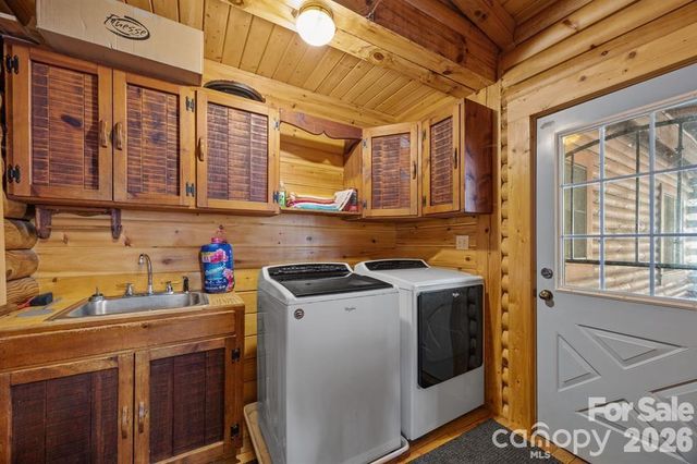 40 Chambers Drive, Weaverville, NC 28787