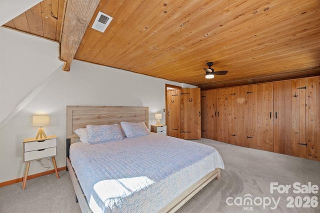 40 Chambers Drive, Weaverville, NC 28787
