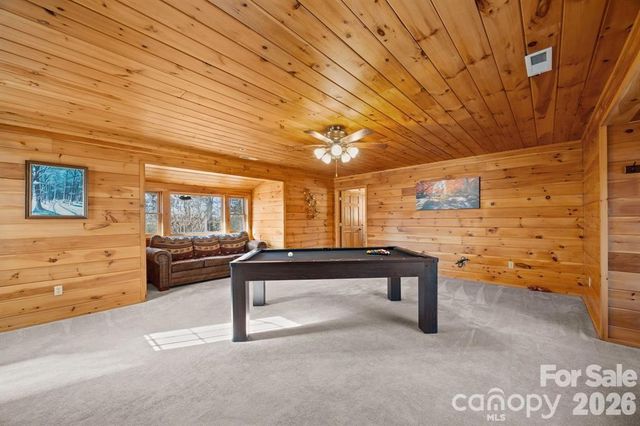40 Chambers Drive, Weaverville, NC 28787