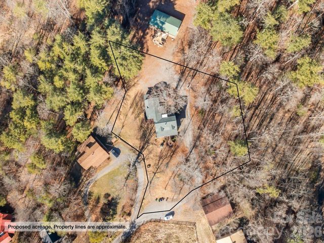 40 Chambers Drive, Weaverville, NC 28787