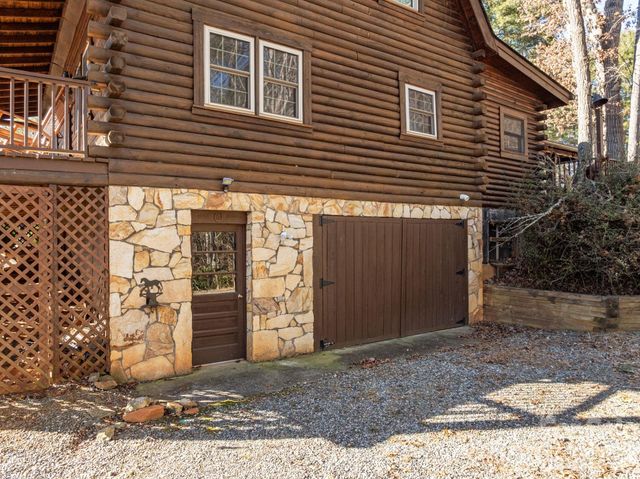 40 Chambers Drive, Weaverville, NC 28787