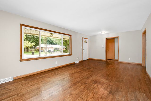 1623 S Link Avenue, Springfield, MO 65804