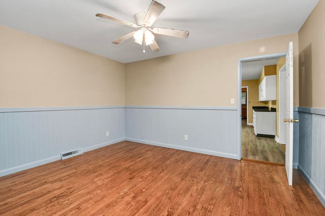 1623 S Link Avenue, Springfield, MO 65804