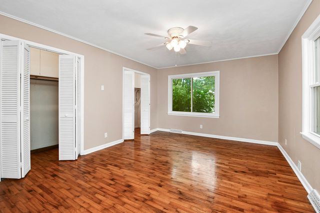 1623 S Link Avenue, Springfield, MO 65804