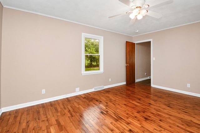 1623 S Link Avenue, Springfield, MO 65804