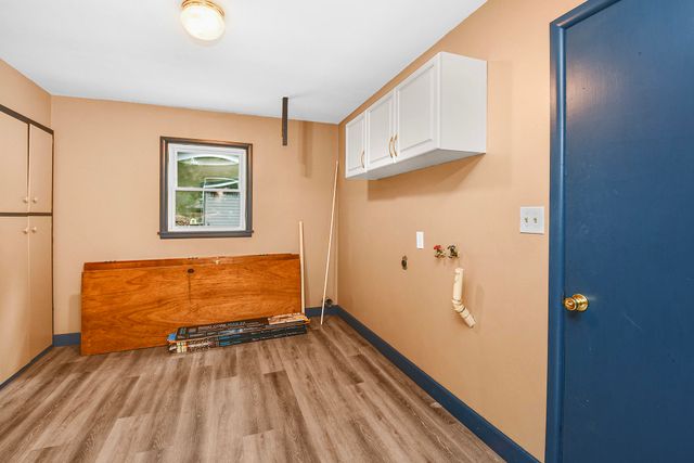 1623 S Link Avenue, Springfield, MO 65804