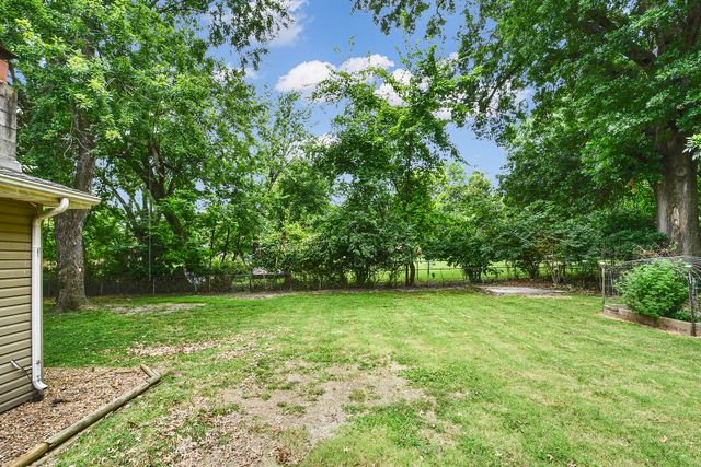 1623 S Link Avenue, Springfield, MO 65804