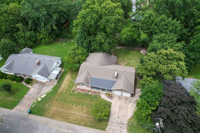 1623 S Link Avenue, Springfield, MO 65804