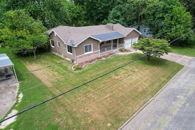 1623 S Link Avenue, Springfield, MO 65804