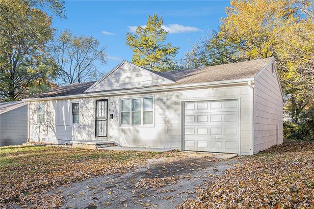 9812 Marsh Avenue, Kansas City, MO 64134