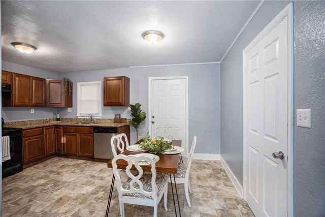 9812 Marsh Avenue, Kansas City, MO 64134