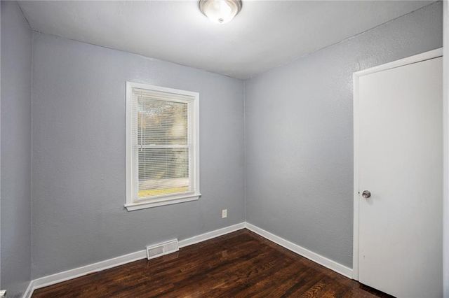 9812 Marsh Avenue, Kansas City, MO 64134