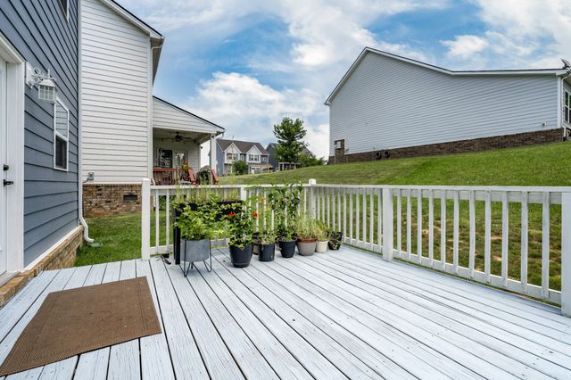 2084 Morton Dr, N, Spring Hill, TN 37174