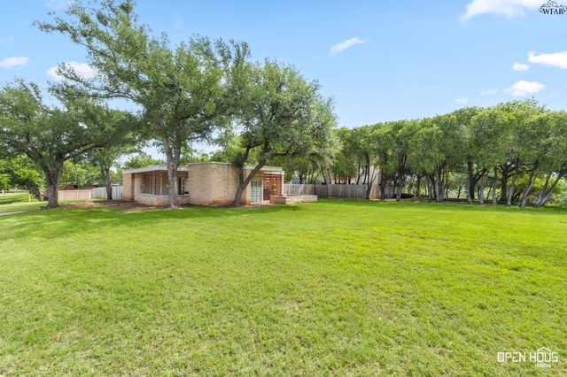 2904 STURDEVANDT PLACE, Wichita Falls, TX 76309