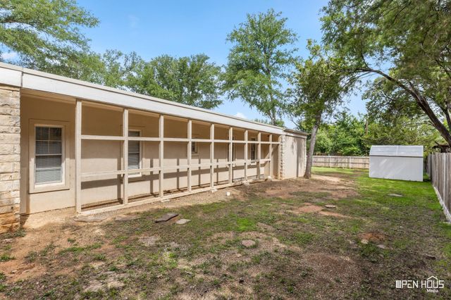 2904 STURDEVANDT PLACE, Wichita Falls, TX 76309