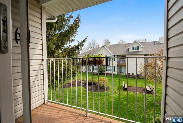 4 Chanda Court, Clifton, NJ 07012