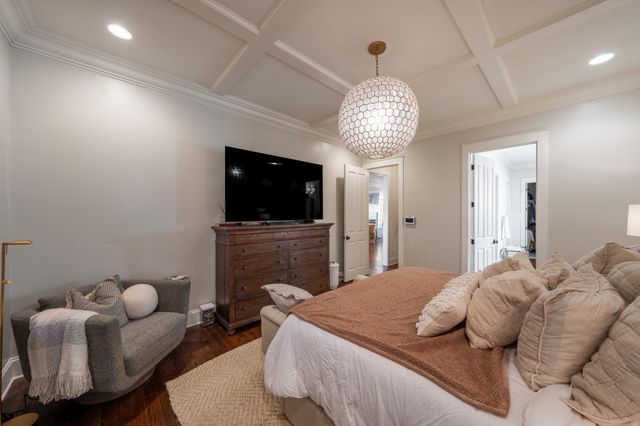 1915A Overhill Dr, Nashville, TN 37215