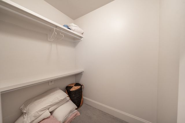 1915A Overhill Dr, Nashville, TN 37215