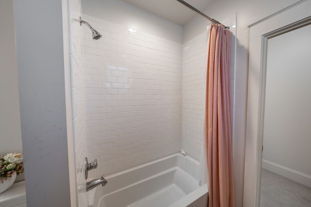 1915A Overhill Dr, Nashville, TN 37215