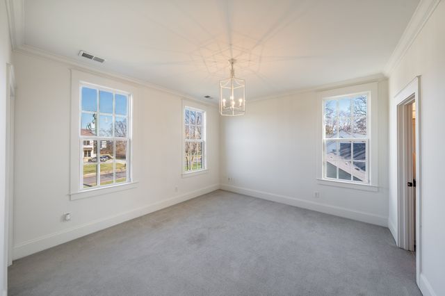 1915A Overhill Dr, Nashville, TN 37215