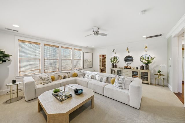 1915A Overhill Dr, Nashville, TN 37215