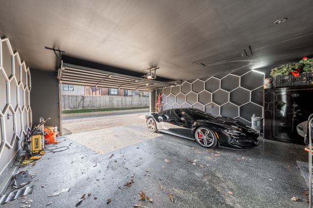 1915A Overhill Dr, Nashville, TN 37215