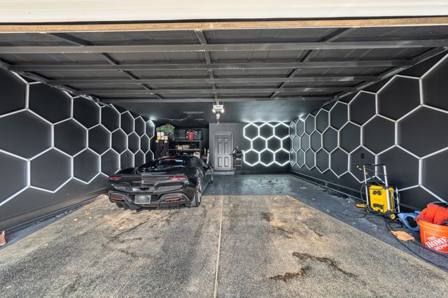 1915A Overhill Dr, Nashville, TN 37215