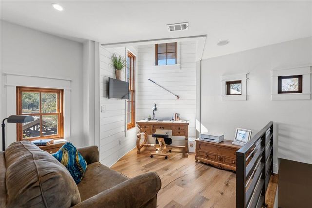 9825 Grand Summit BLVD, Dripping Springs, TX 78620